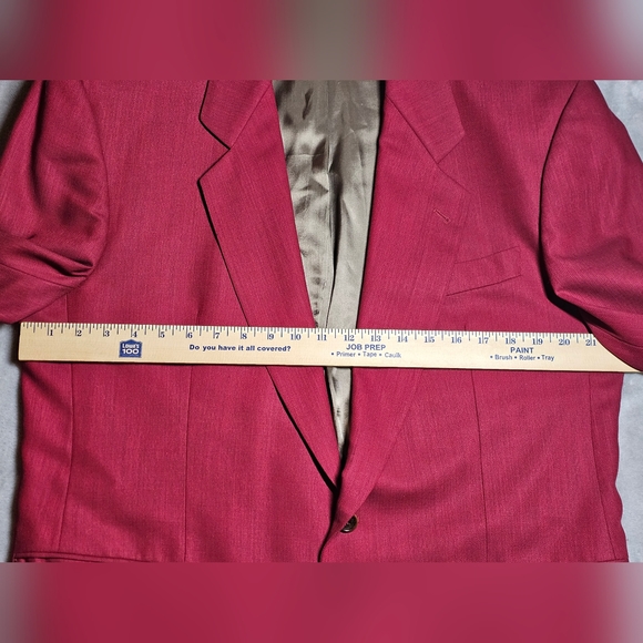Hugo Boss Men's Holiday Red Sports Jacket Two button 44R Made in the USA. - Picture 5 of 11